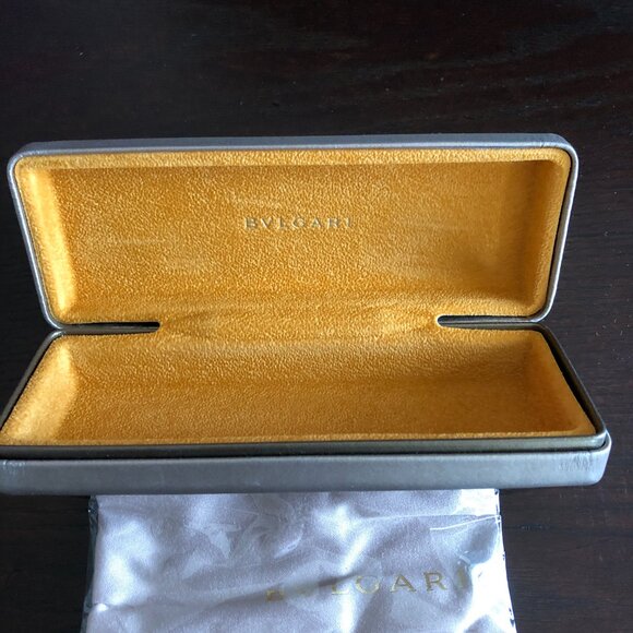 Bvlgari Eyeglass Case and Cloth Wipe - Picture 2 of 10